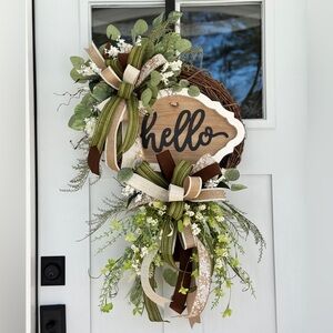 Large Everyday “Hello” Wreath